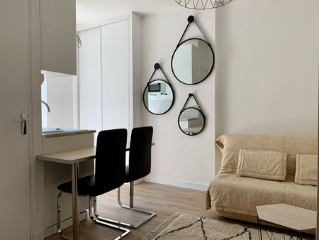 Location Appartement 1 pièce 15m² - Photo 2