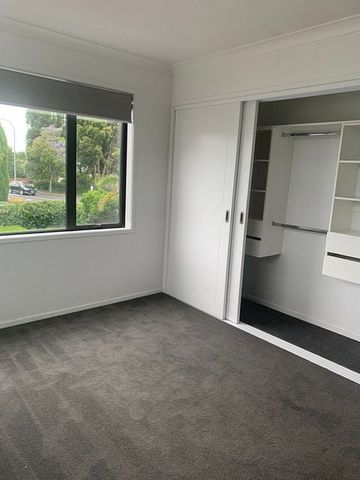 Charming 4BR Avondale Retreat - AirCon & Alarm - Photo 5