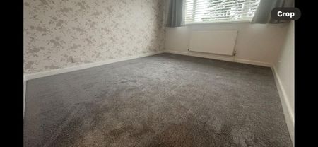 2 bedroom ground floor flat to rent - Photo 3