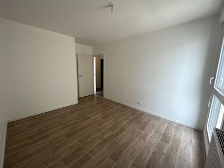 Apartment - Photo 2