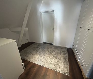 Gemütliche 2-Zimmer-Dachgeschoss-Wohnung in der Altstadt! - Photo 2