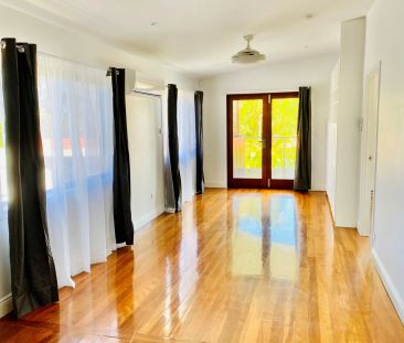 Family lifestyle oasis in the heart of the Gold Coast - Photo 2