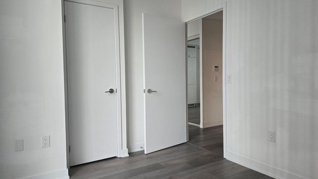 For Lease - 10 Honeycrisp Crescent Unit# 603, Vaughan, Ontario - Photo 1