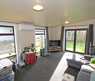 1/4 Kenmore Street, Westown - Photo 6