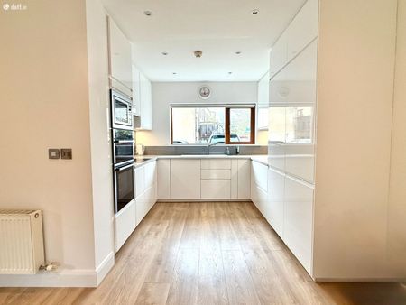 9 The Rise, Carrickmines Manor, Carrickmines, Dublin 18 - Photo 3