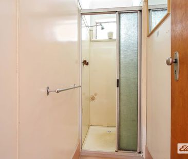 Family Home - Photo 6