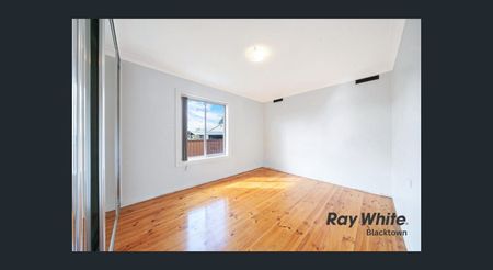 Freshly renovated 3-Bedroom Home in BLACKETT - Photo 3