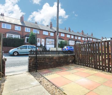 4 bedroom terraced house to rent - Photo 2