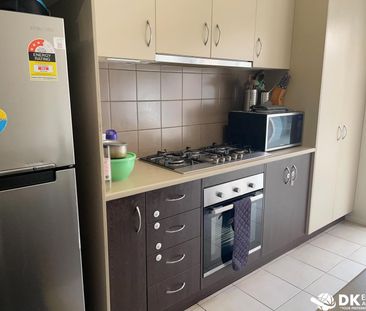 Comfort & Location – single storey house located in Truganina - Photo 2