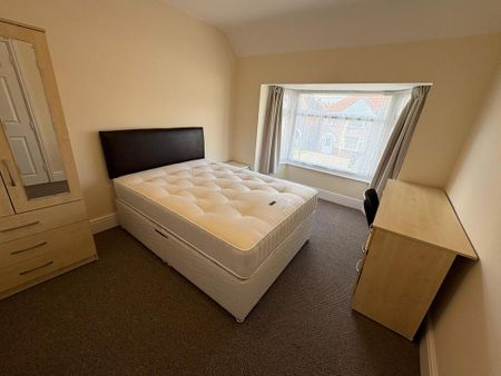 5 Bed Student Accommodation - Photo 5