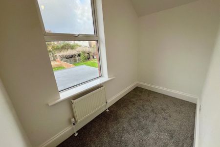 Williams Avenue, WEYMOUTH - Photo 4