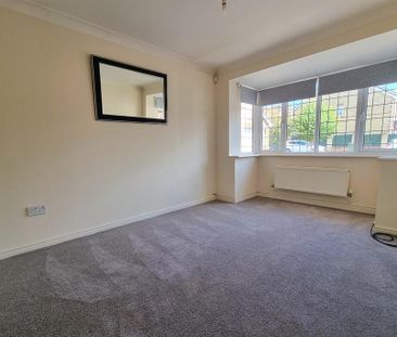 4 bedroom detached house to rent - Photo 2