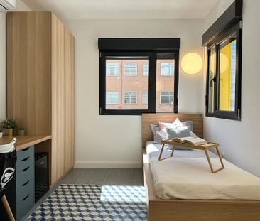 Calle Albasánz, Madrid, Community of Madrid 28037 - Photo 1