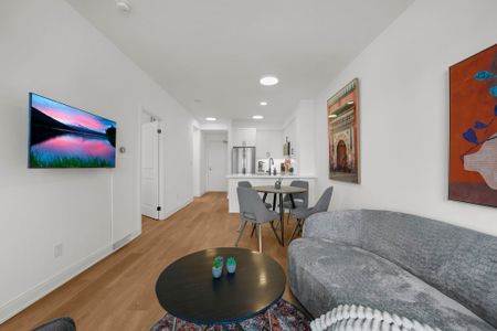 For Lease - 18 Yorkville Avenue Unit# 2504, Toronto, Ontario - Photo 4