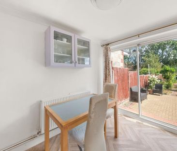 3 bedroom semi-detached house to rent - Photo 3