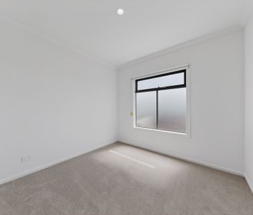 105 Prudence Parade, Point Cook VIC 3030 - House For Rent | Domain - Photo 4