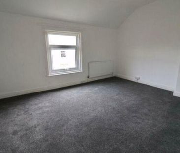 3 bed terraced house to rent in SR8 - Photo 3