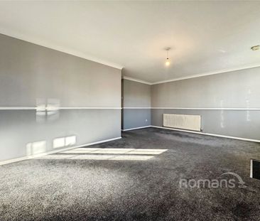 2 bedroom coach house to rent - Photo 2