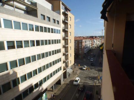Piso de alquiler en Eixample Nord - Photo 5