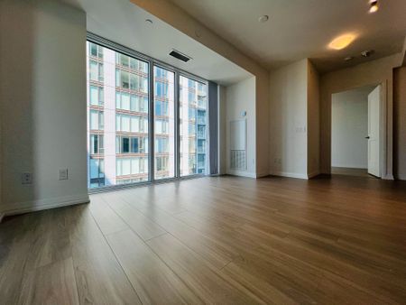 For Lease - 8 Widmer Street Unit# 4103, Toronto, Ontario - Photo 2