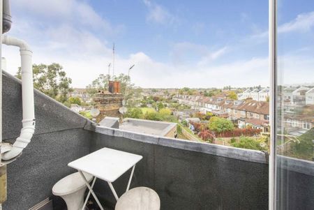 1 bedroom flat to rent - Photo 4