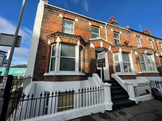 A 1 Bedroom House Share Instruction to Let in Hastings - Photo 1