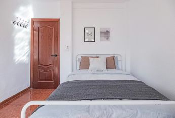 Carrer del Mestre Alberto Luz, Valencia, Valencian Community 46035