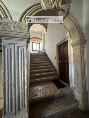 ZONA TEATRO ROMANO - Photo 1