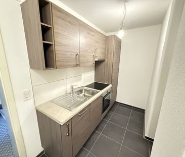 Close to the train station and shops - 3 months of net rent offered - Photo 5