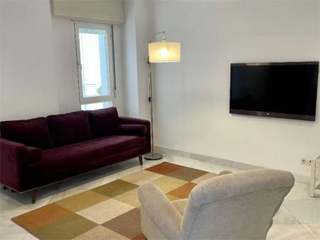 Piso de alquiler en Calle Recogidas, 8, Centro - Sagrario - Photo 2