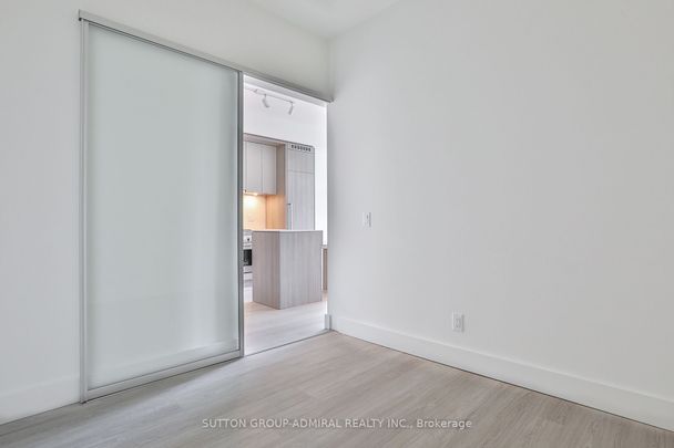 For Lease - 6 Greenbriar Road, Toronto, Ontario - Photo 1