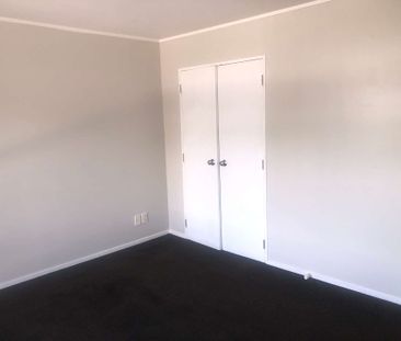 Spacious 1 Bedroom Apartment - Photo 1