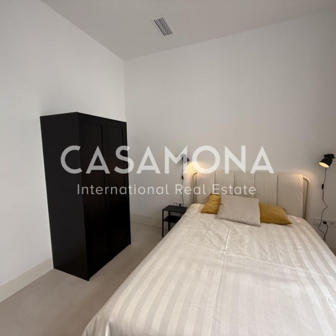 Luminous Private Room in Historic El Born Flat - Photo 1