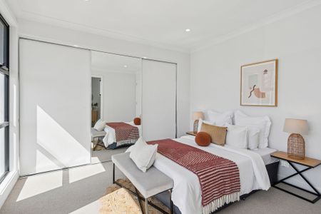 Brand New Modern 3-Bedroom Townhouse with City & Beach at Your Doorstep! - Photo 4