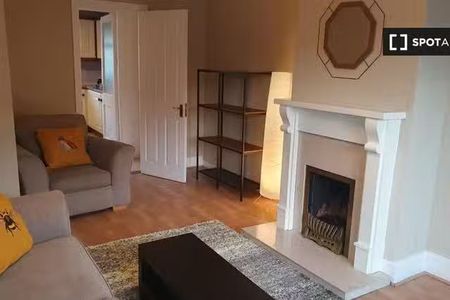 2-bedroom apartment for rent in East Wall, Dublin. - Photo 4
