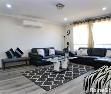 A rare opportunity to lease this fully furnished home in the heart ... - Photo 3
