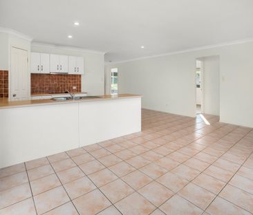 37 Denali Circuit, Warner QLD 4500 - House For Rent | Domain - Photo 5