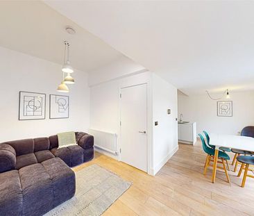 3 bedroom townhouse to rent - Photo 2