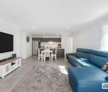 Spacious 4 Bedroom Family Home - Photo 3