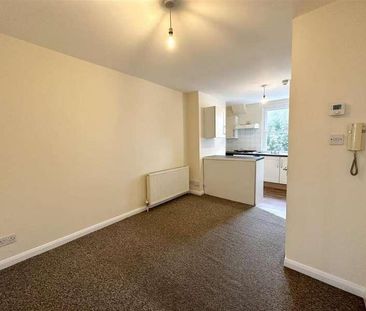 St James Street, Brighton, BN2 - Photo 2
