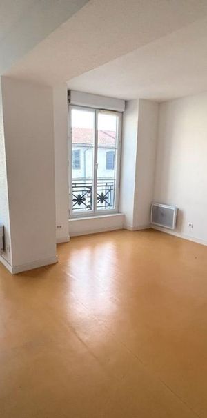 Location Appartement 1 pièce 23m² ROANNE 42300 - Photo 1