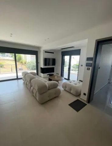 Ενοικίαση κατοικίας, 110 τ.μ., Γλυφάδα, 2.550 € - Photo 3