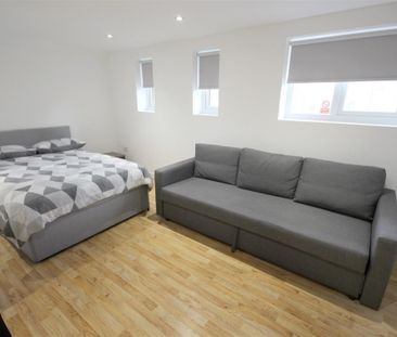 1 Bedroom Apartment - Studio To Let - Photo 1