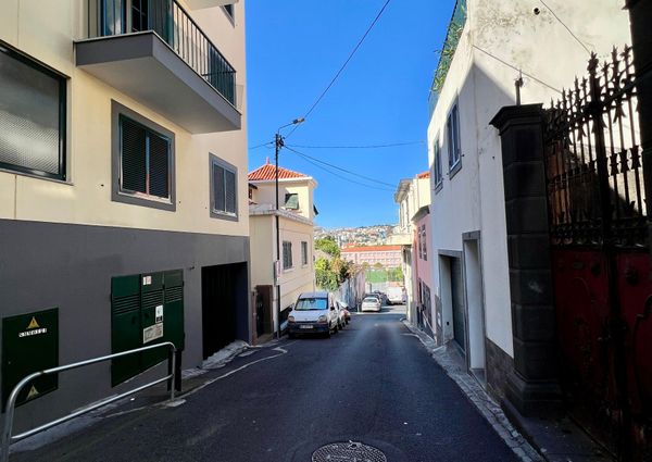 APARTAMENTO | 2 QUARTOS | FUNCHAL - CENTRO