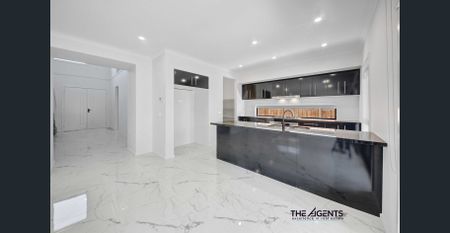 Brand New Luxury 4-Bedroom Family Home | 36sq Double Storey with Void & Alfresco Theatre - Photo 4