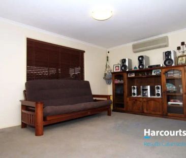 10 Vedders Drive, Heritage Park QLD 4118 - Photo 3