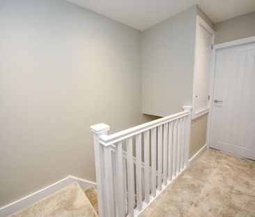 3 bedroom end of terrace house to rent - Photo 4