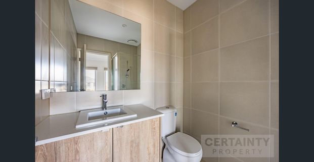 62 Saric Street, Fraser Rise, Vic 3336 - Photo 1