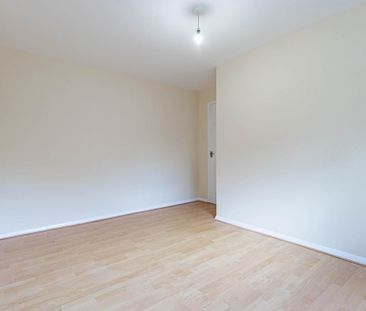 2 bed Flat for rent - Photo 1