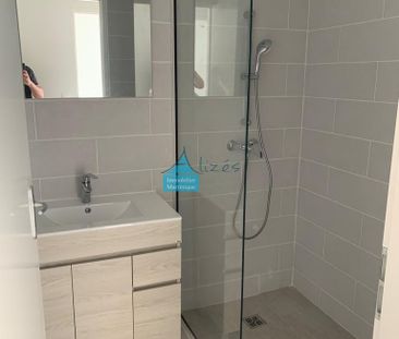 Location Appartement 3 pièces 60m² ST FRANCOIS 97118 - Photo 3